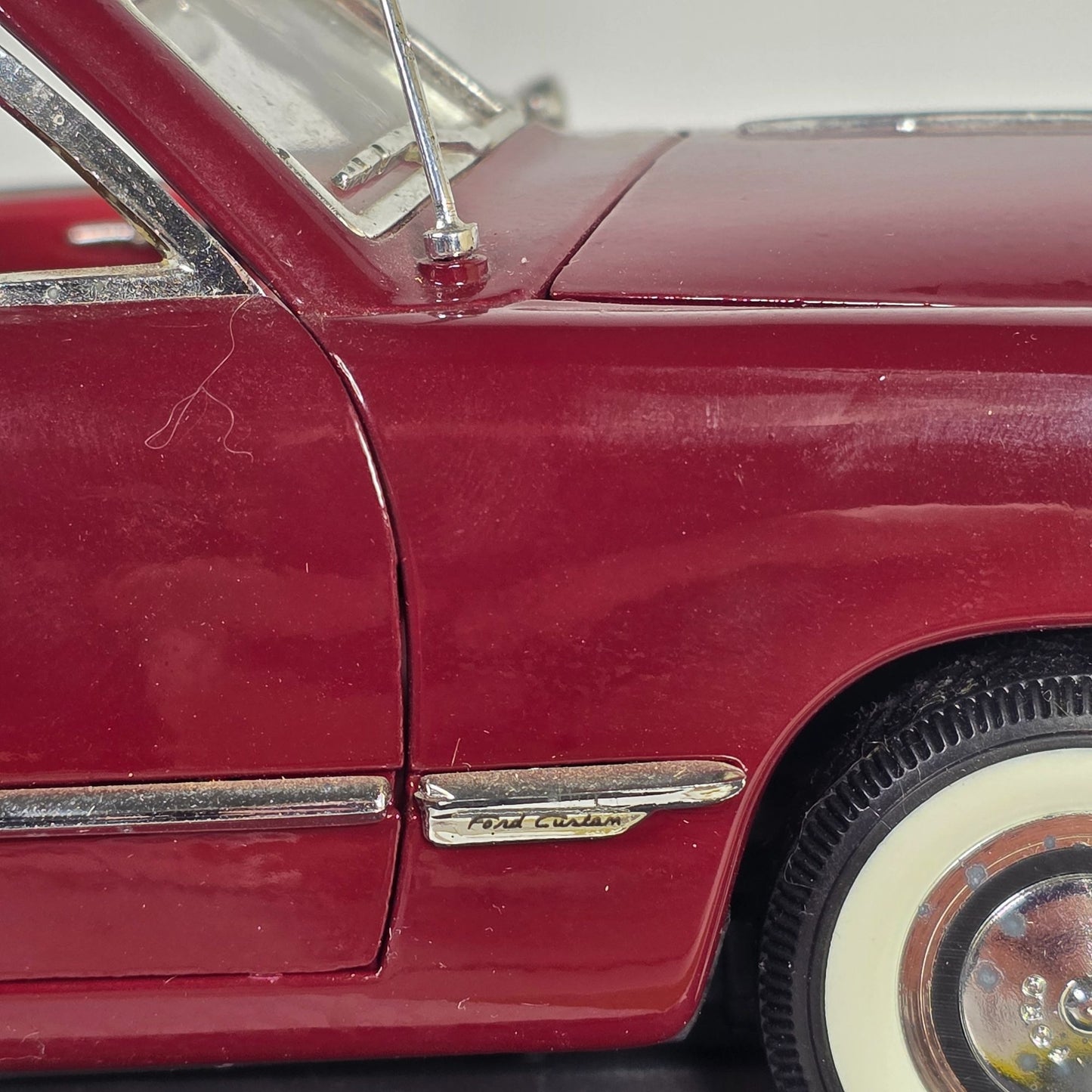 1949 Ford Convertible Diecast Model Car 1:18 Scale By MIRA With Box