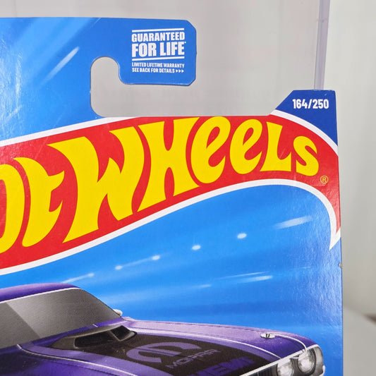 Hot Wheels 70 Dodge Hemi Challenger Purple 164/250 Die-Cast Car