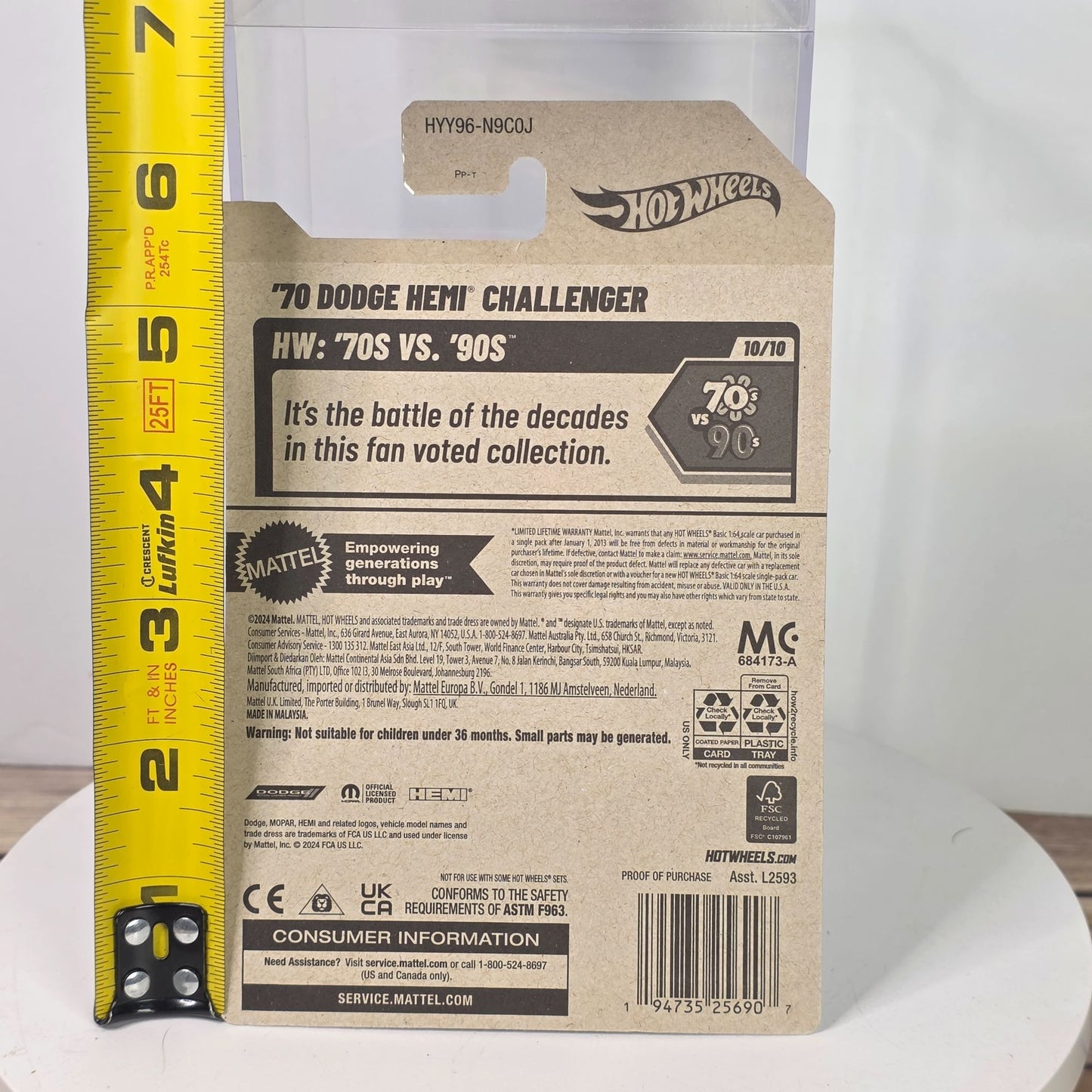 Hot Wheels 70 Dodge Hemi Challenger Purple 164/250 Die-Cast Car