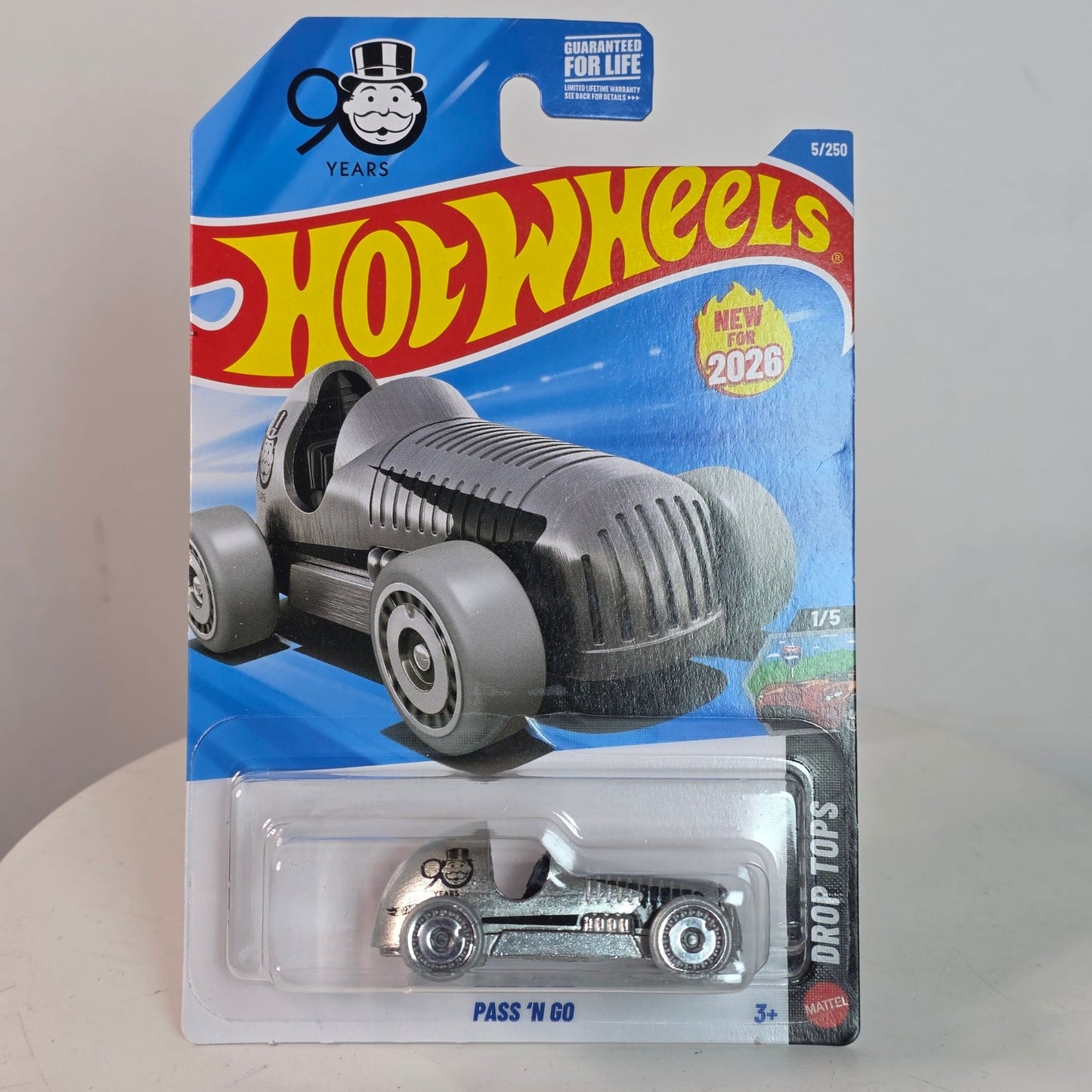 Hot Wheels 2026 Drop Tops Pass N Go 90th Anniversary Die-Cast Car