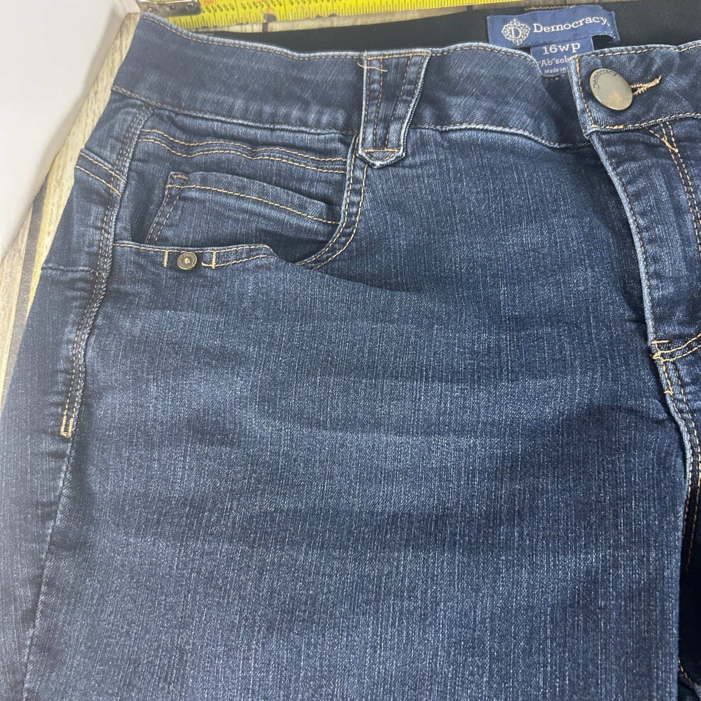 Democracy Womens Dark Wash Denim Shorts Size 16WP