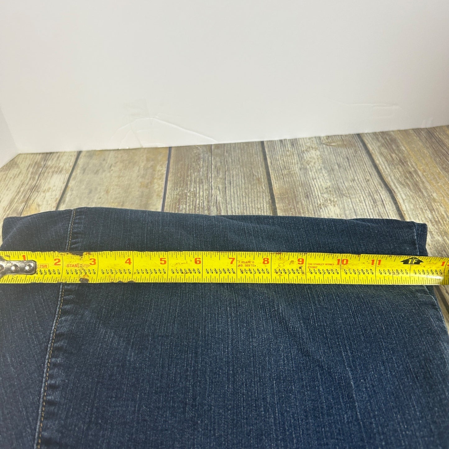 Democracy Womens Dark Wash Denim Shorts Size 16WP