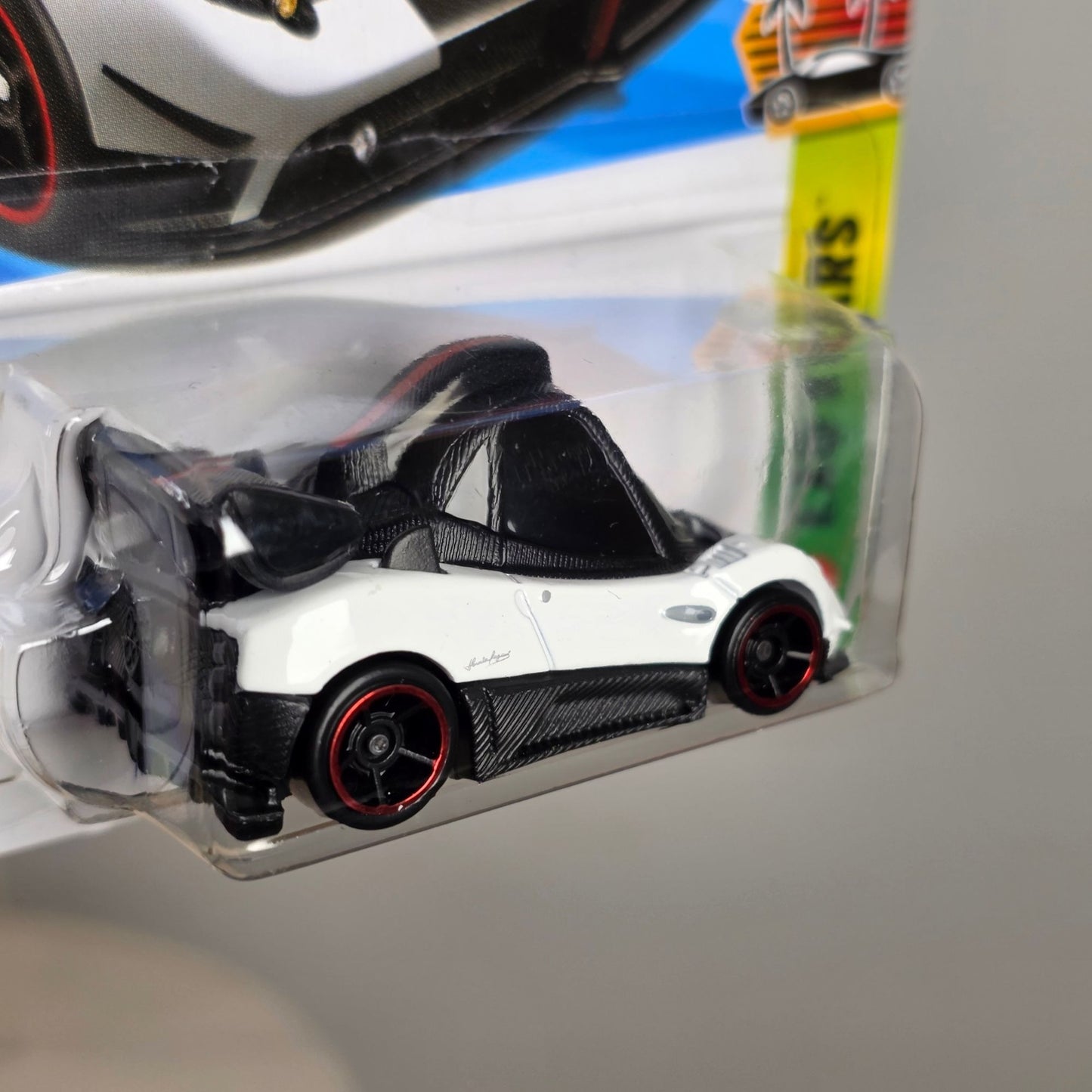 Hot Wheels Pagani Zonda Cinque Exotics Series Die-Cast Car 26/250 New For 2026