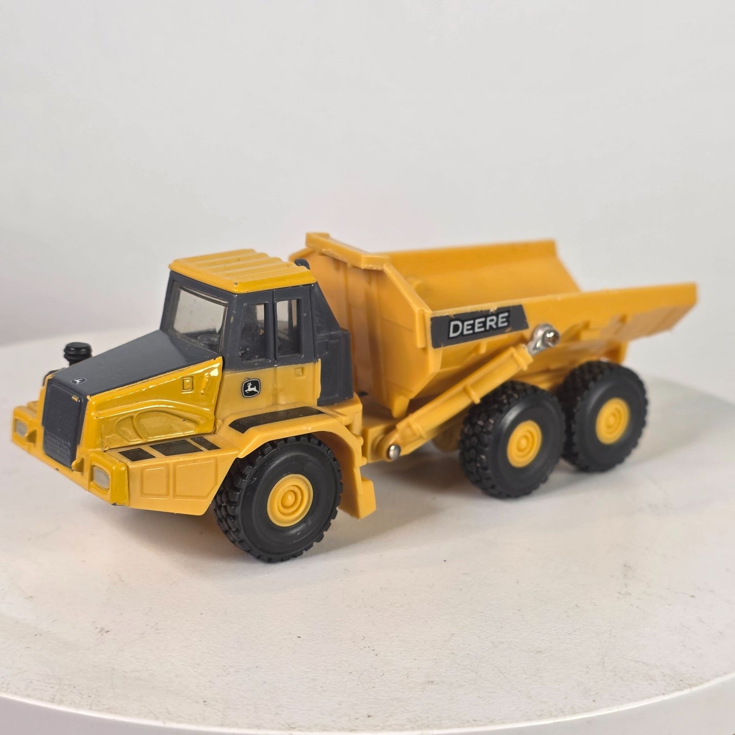 John Deere Toy Dump Truck Diecast Model By Tomy