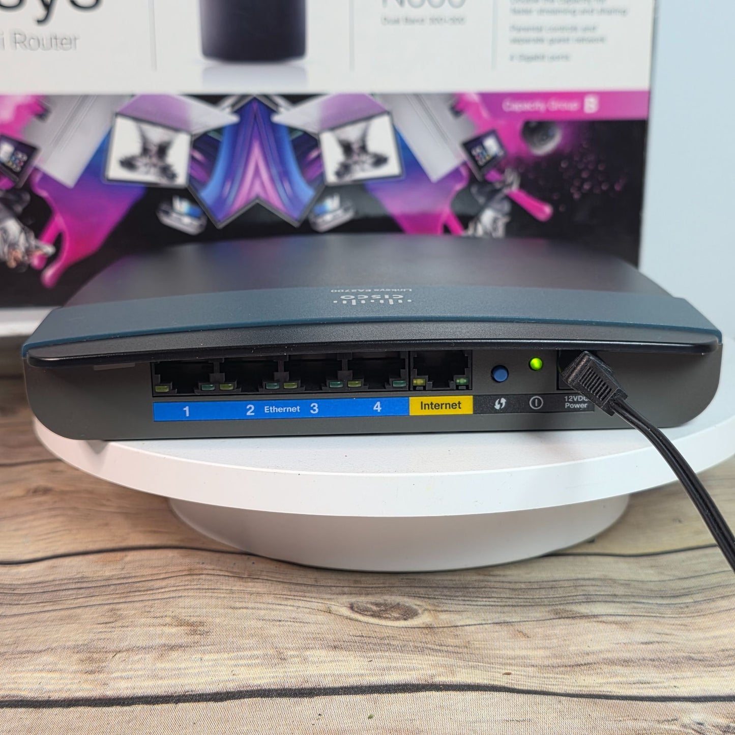 Linksys Smart Wi-Fi Router N600 Dual-Band EA2700