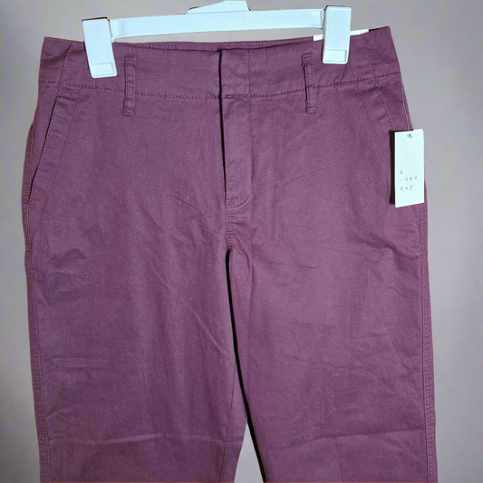 NWT New Women's A New Day Straight Leg High Rise Pants 8 R Burgundy X2EE61