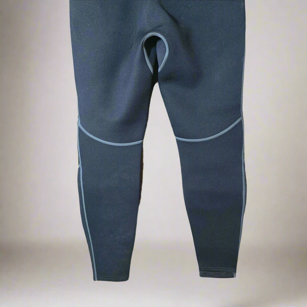 Hevto Men Wetsuits 3/2mm Neoprene Wet Suit Back Front Zip in Cold Water for Surfing Swimming Diving