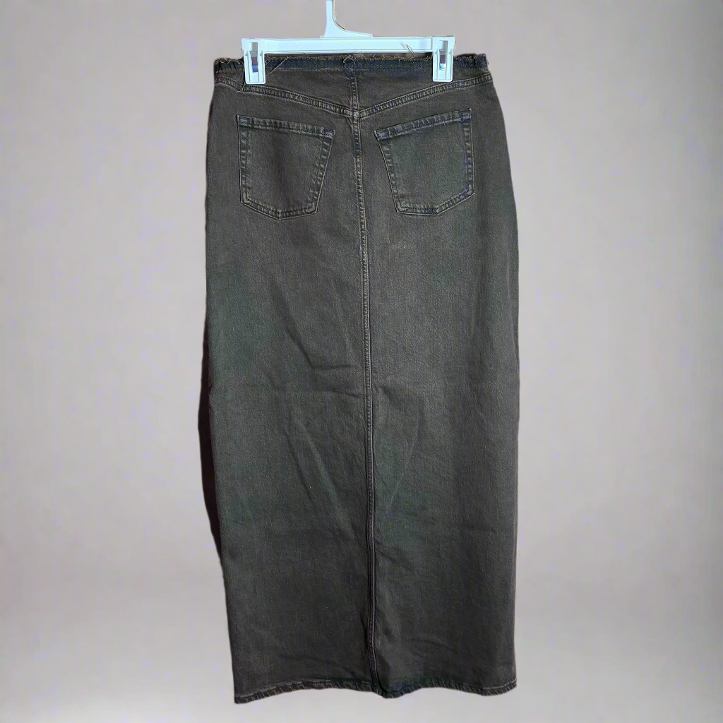 NWT New Women's Wild Fable Denim Skirt 6