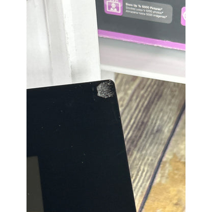 Polaroid 7" Digital Picture Frame With Stand & Box