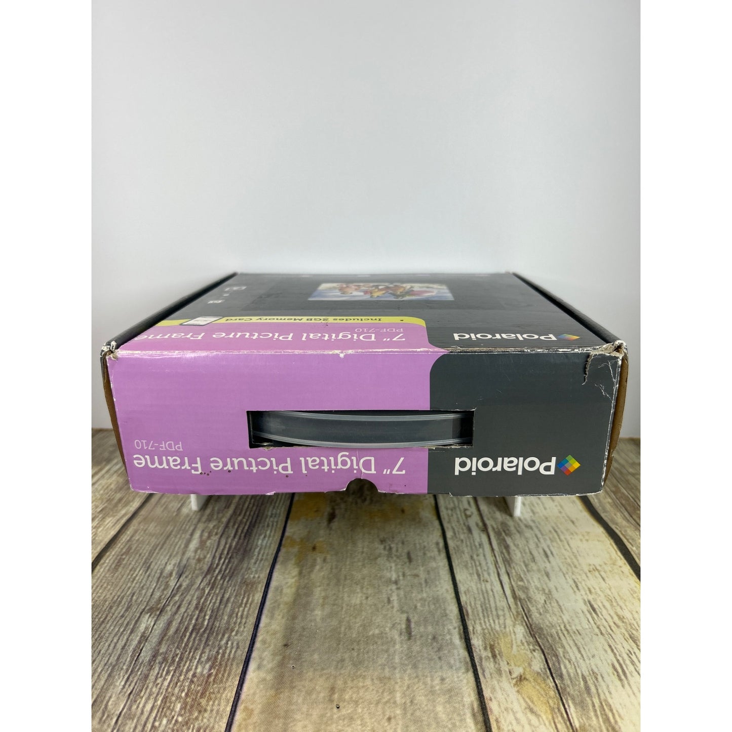 Polaroid 7" Digital Picture Frame With Stand & Box