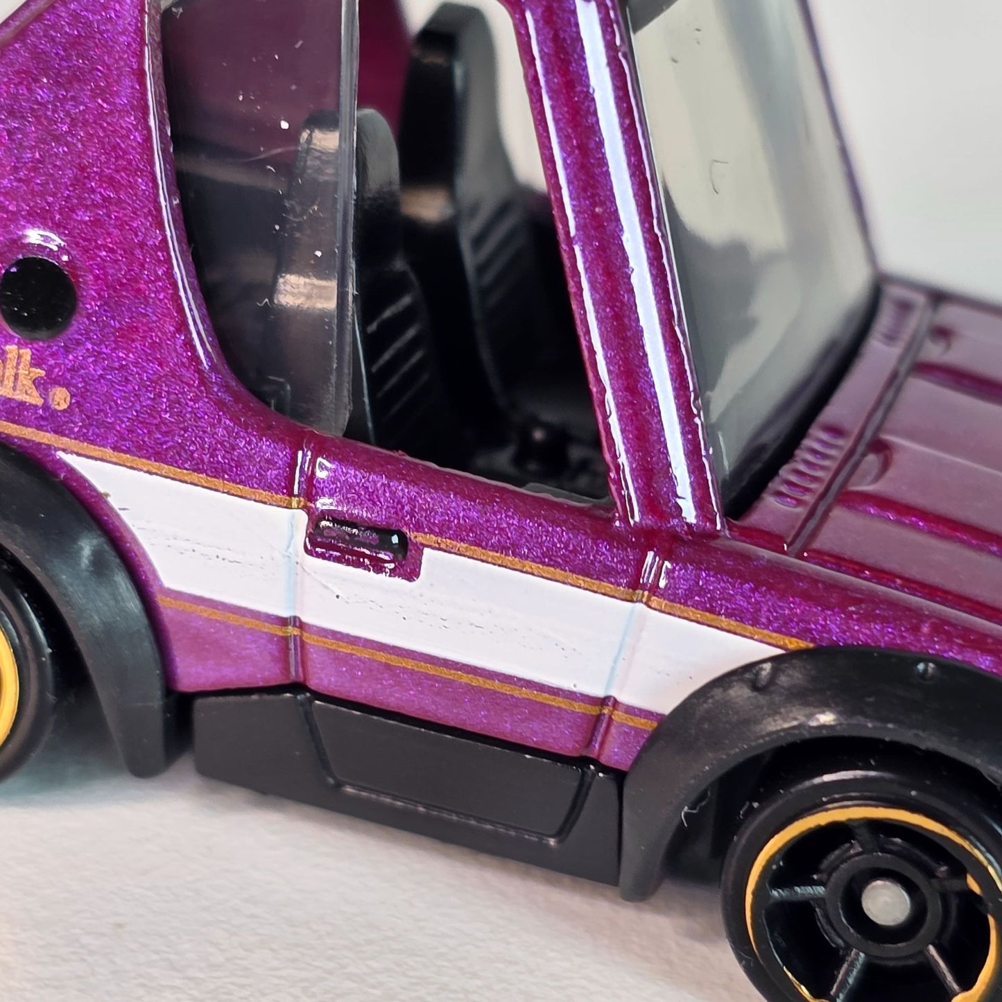 Hot Wheels Liberty Walk Nissan Skyline 2000GT-R LBWK