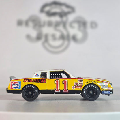 Vintage 1998 JL Pepsi Challenger #11 Darrell Waltrip Loose Wear
