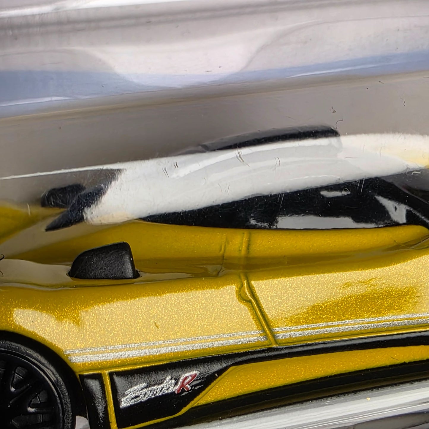 Hot Wheels Pagani Zonda R Die-Cast Car Yellow & Black HW Race Day Series 99/250 Limited Edition Model