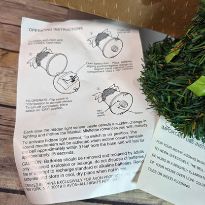 Avon Merry Kissmas Musical Christmas Bell Wreath Ornament