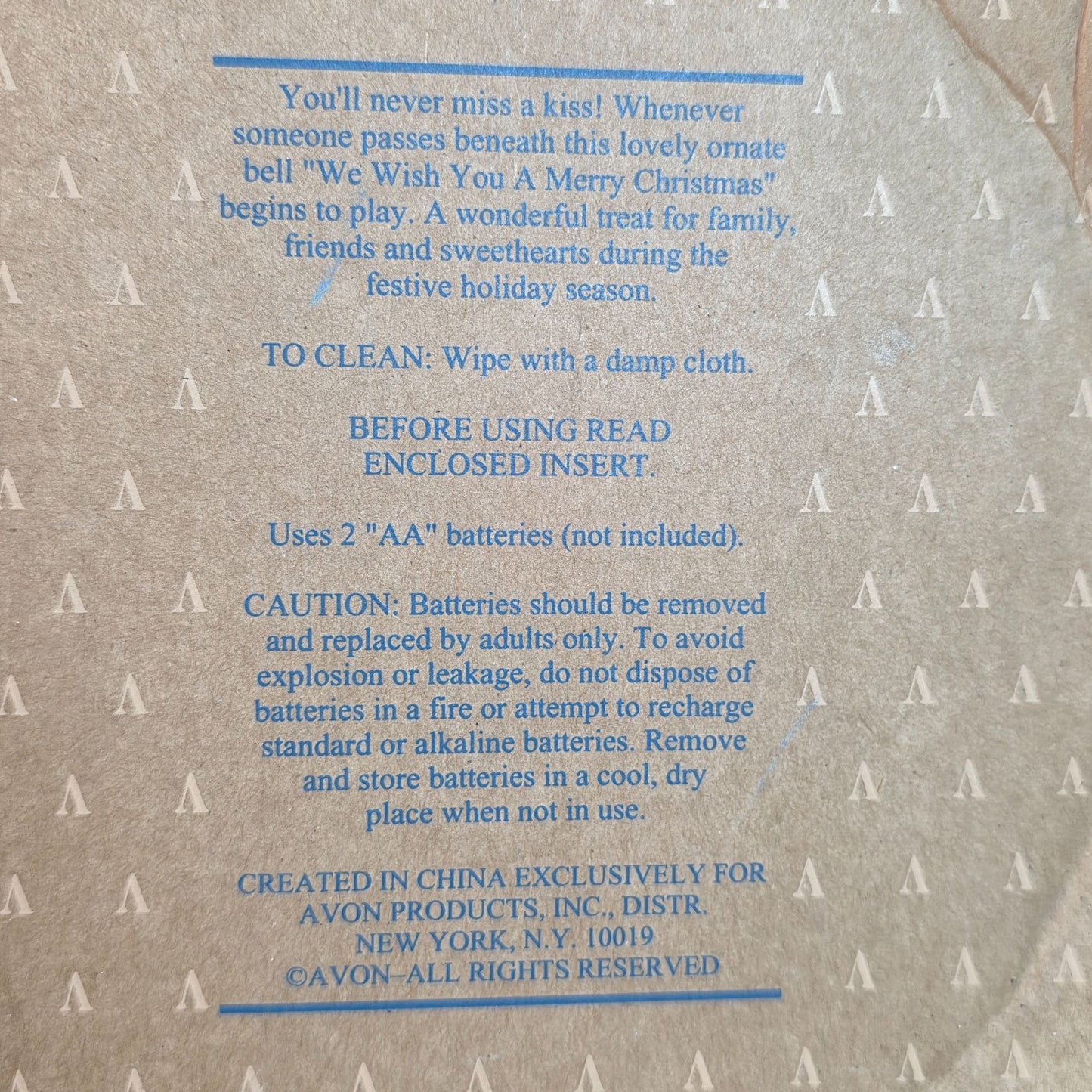 Avon Merry Kissmas Musical Christmas Bell Wreath Ornament