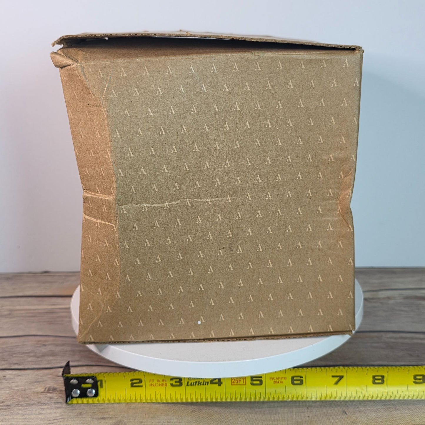 Avon Merry Kissmas Musical Christmas Bell Wreath Ornament