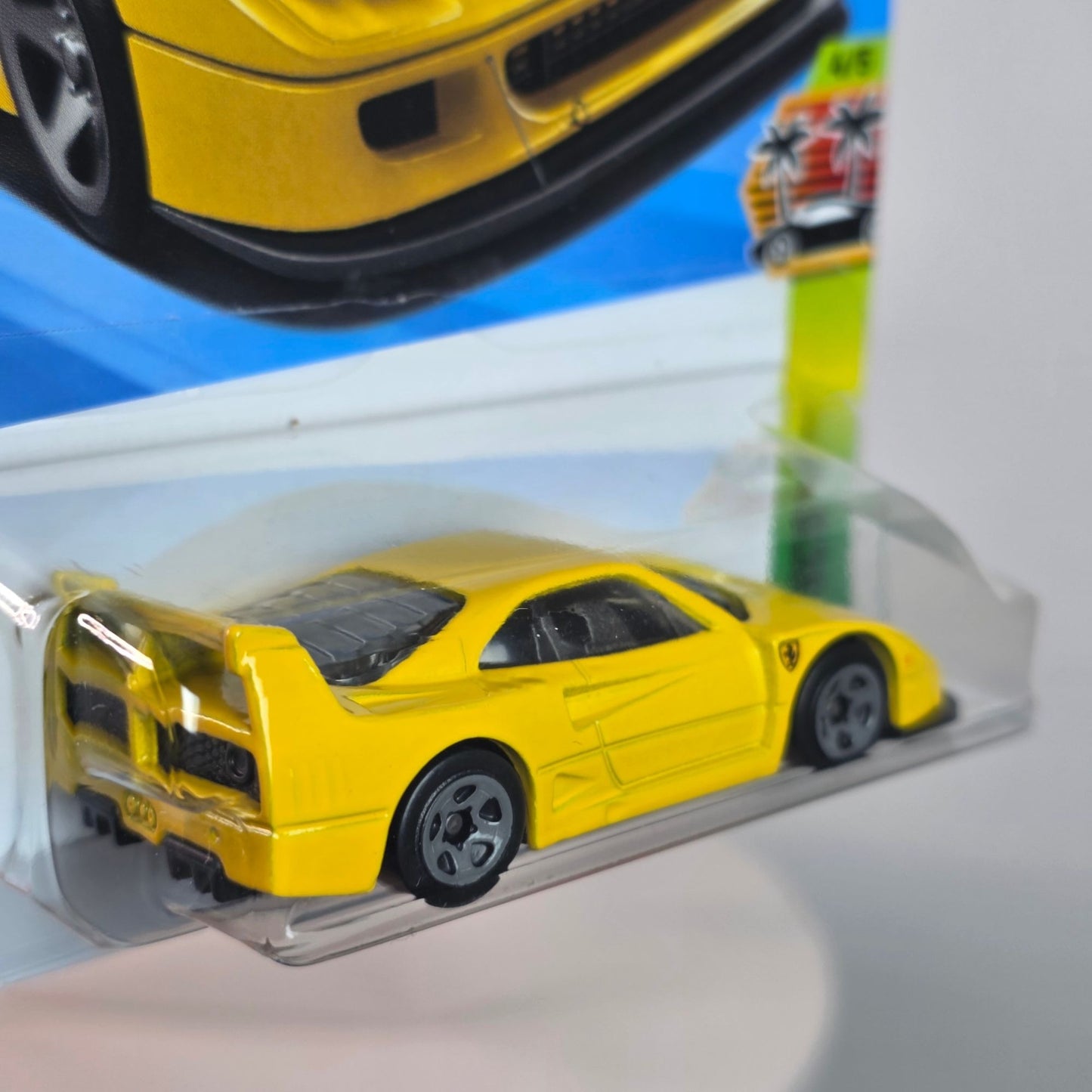 NEW 2025 Hot Wheels Ferrari F40 Competizione 198/250 EXOTICS 4/5 YELLOW