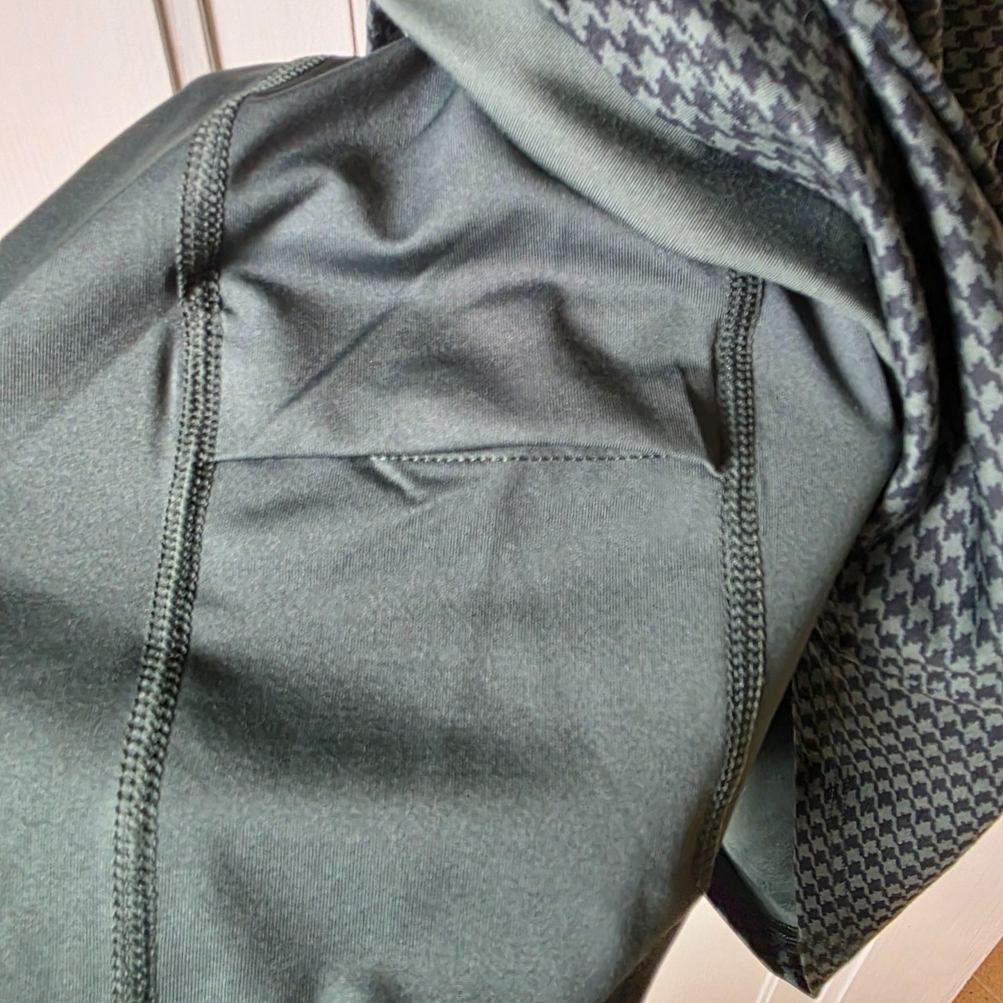 All In Motion Womens Sleeveless Houndstooth Active Dress With Built-In Shorts & Inner Pocket