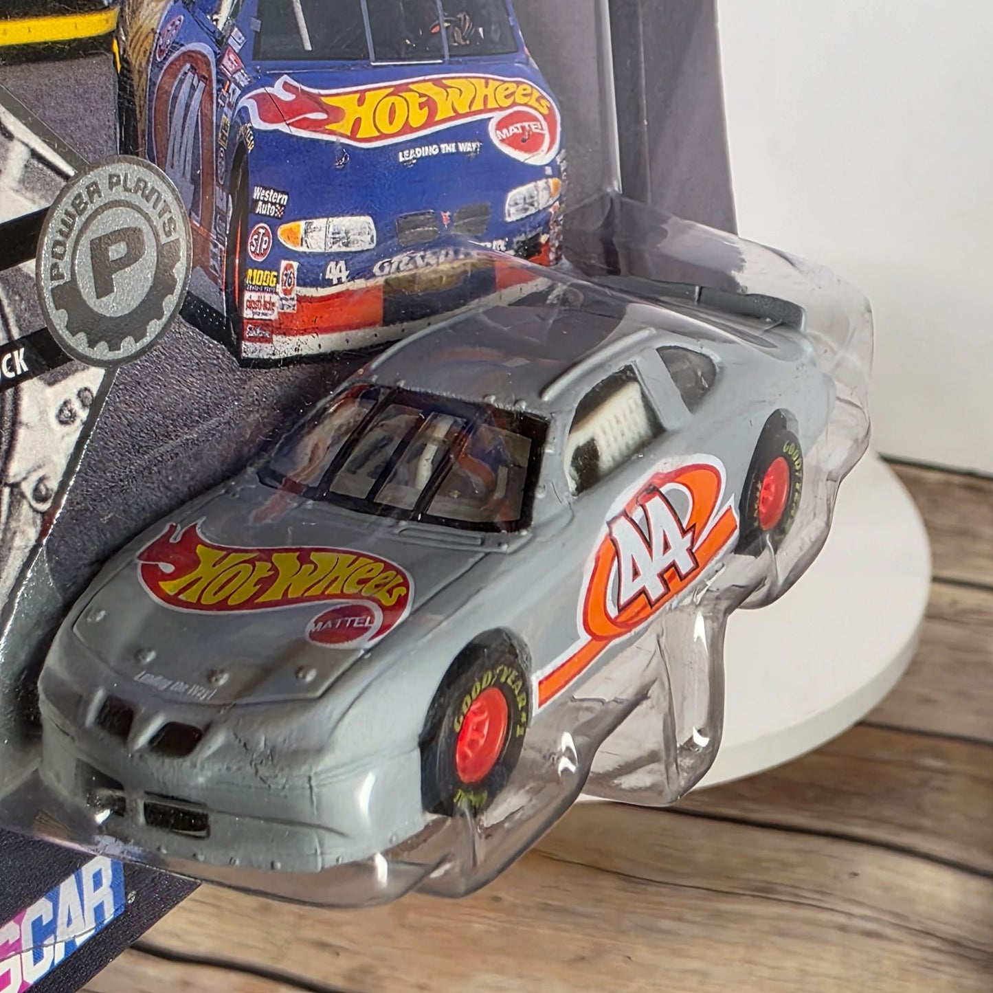 Hot Wheels NASCAR Pro Racing Kyle Petty Die-Cast Car 1998