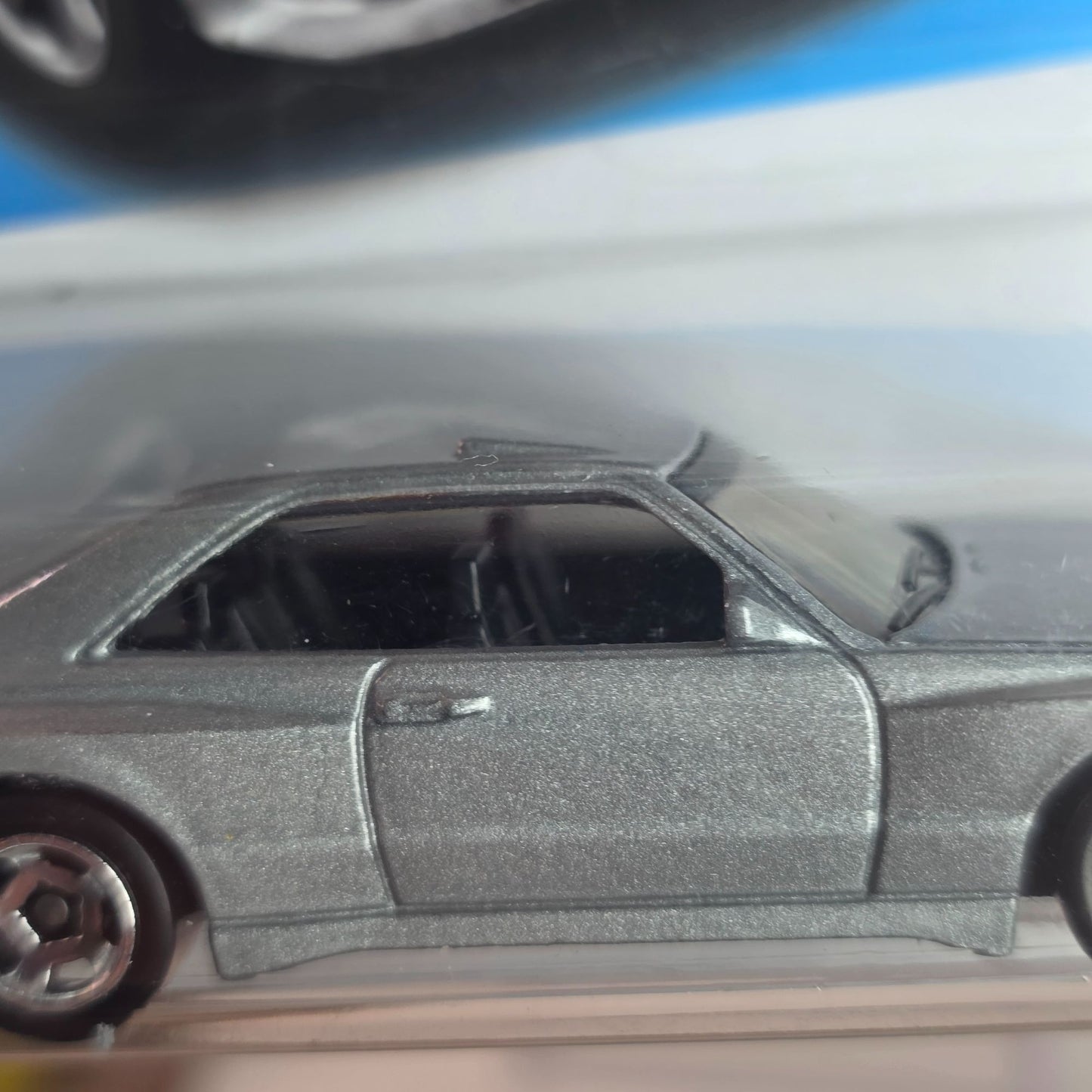 Hot Wheels 89 Mercedes-Benz 560 SEC AMG Die-Cast Car