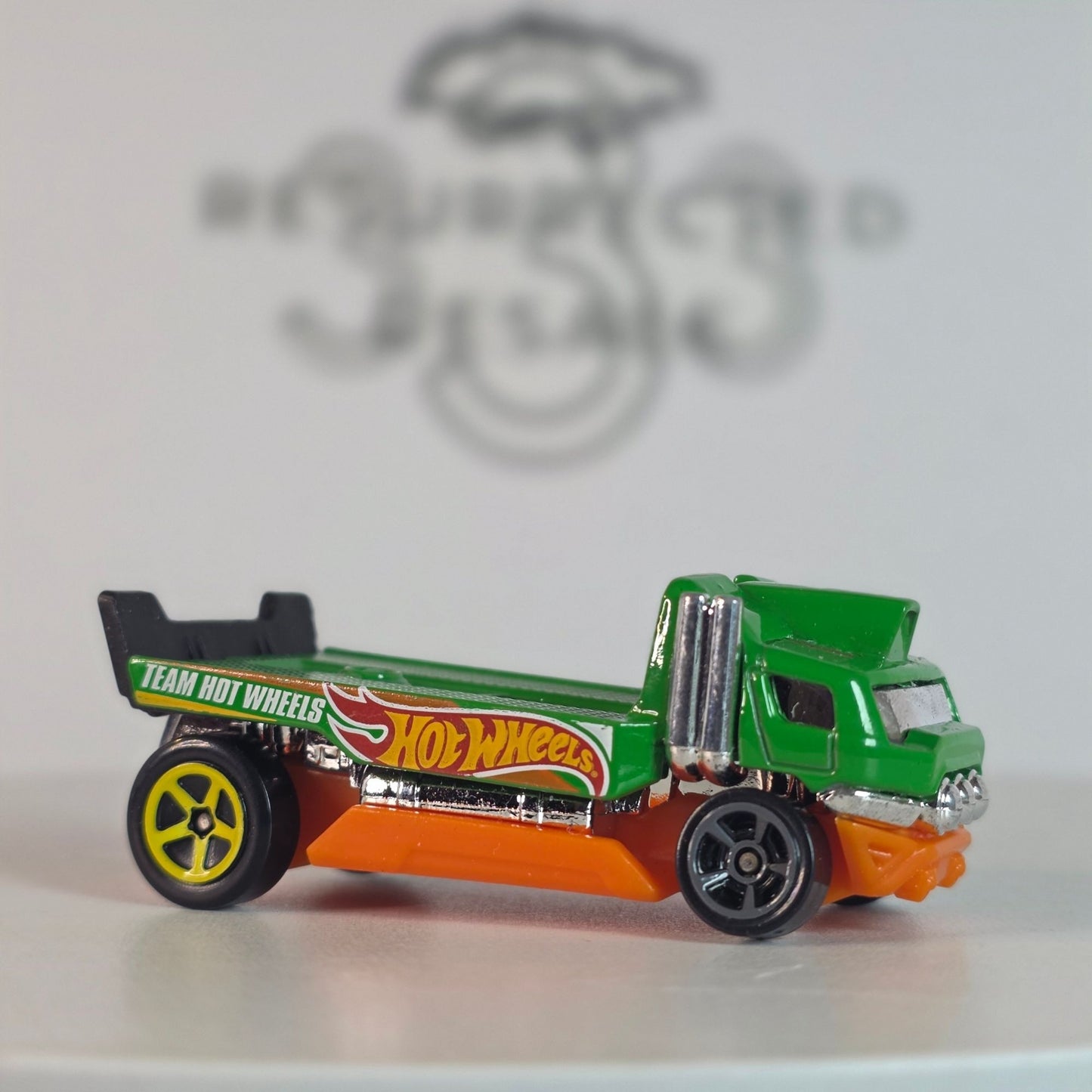 2014 Hot Wheels Haulinator Team Hot Wheels Green Flatbed Truck - Chrome Stacks, Loose NM