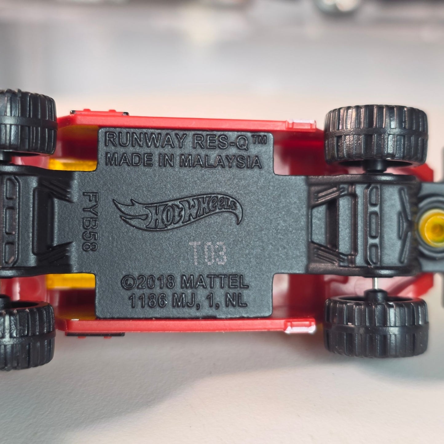 Hot Wheels Runway Res-Q Red First Response Airport Fire Truck Loose Malaysia