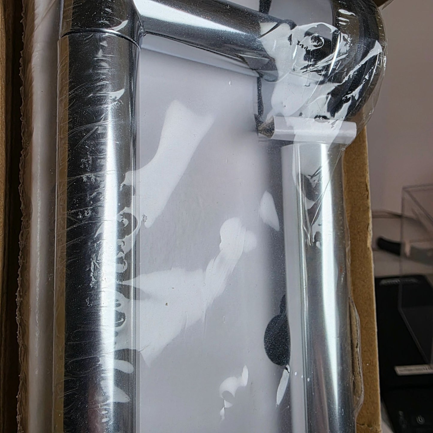 Delta Lyndall Polished Chrome 20" Handles For Sliding Bathtub Or Shower Doors 2-Pack