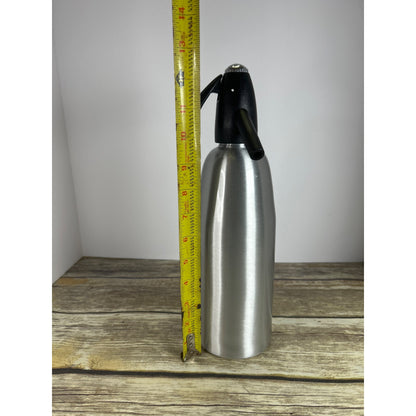 Vintage Aluminum Soda Siphon Bottle 1L Capacity Sleek Retro Design Black Plastic Head