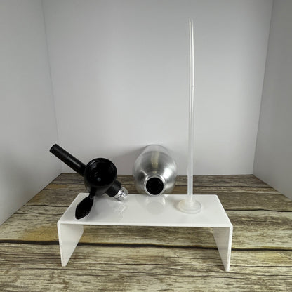 Vintage Aluminum Soda Siphon Bottle 1L Capacity Sleek Retro Design Black Plastic Head