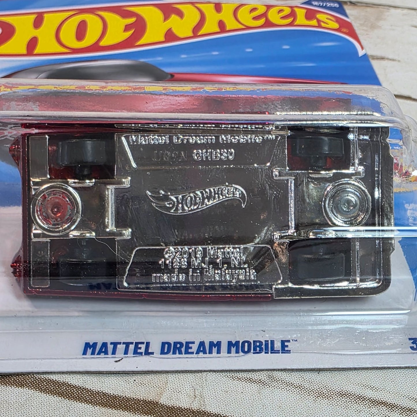 Hot Wheels Mattel Dream Mobile 80th Anniversary Edition Car Red Die-Cast Collectible Toy Model 167/250 6/10