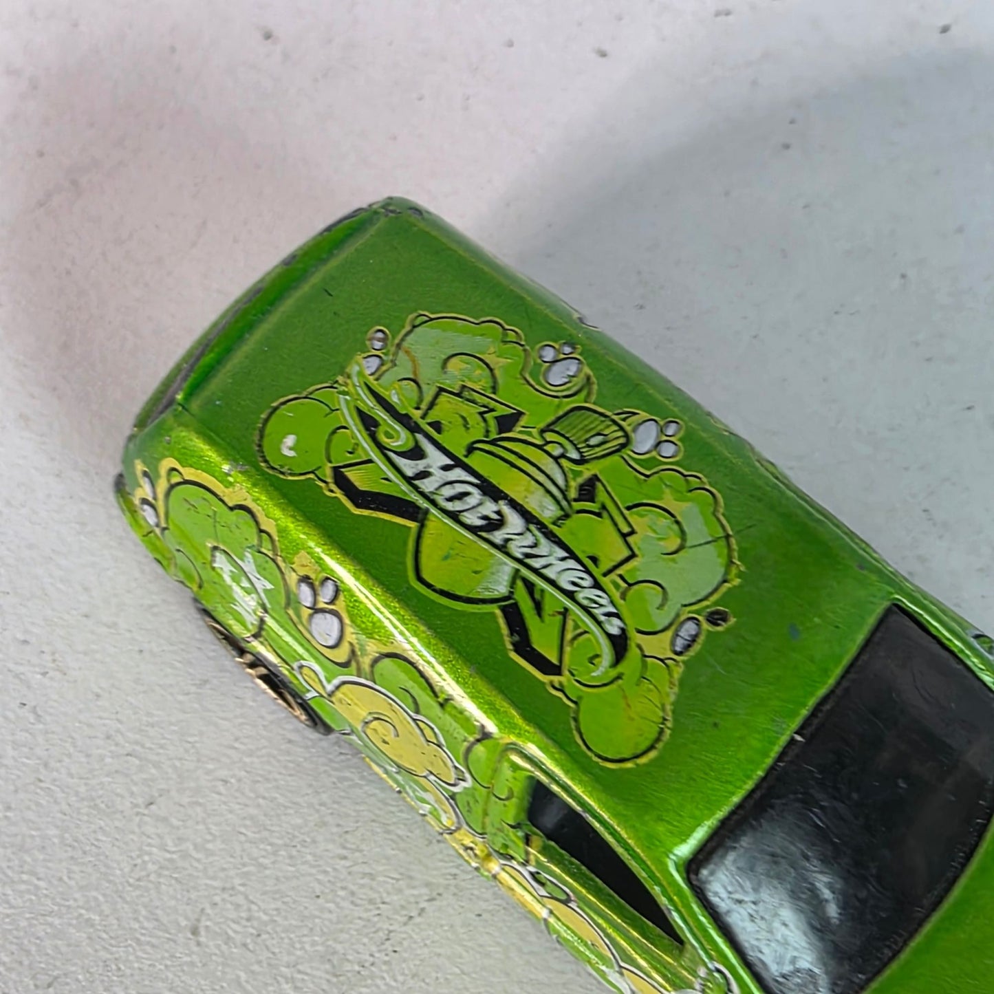 Vintage Hot Wheels Fandango 2001 Green w/ Graffiti Tampos Gold PR5 Wheels
