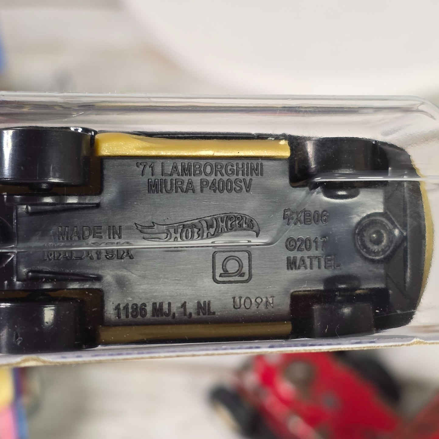 Hot Wheels 71 Lamborghini Miura SV Die-Cast Car 78/250  Guaranteed For Life  3+ Years Old  70s Vs. 90s Series