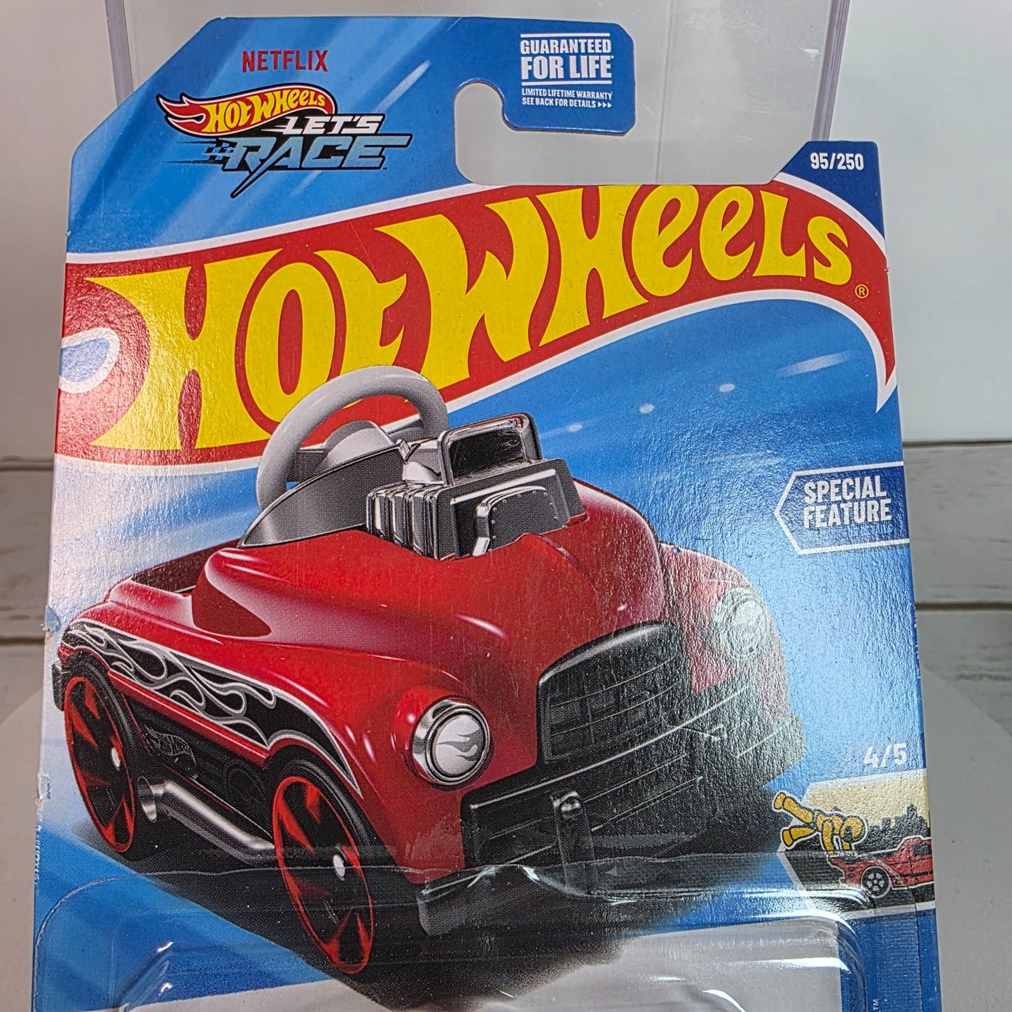 Hot Wheels Pedal Driver TH Red Die-Cast Toy Car 95/250 Limited Edition Netflix Series Special Feature 4/5 Collectible