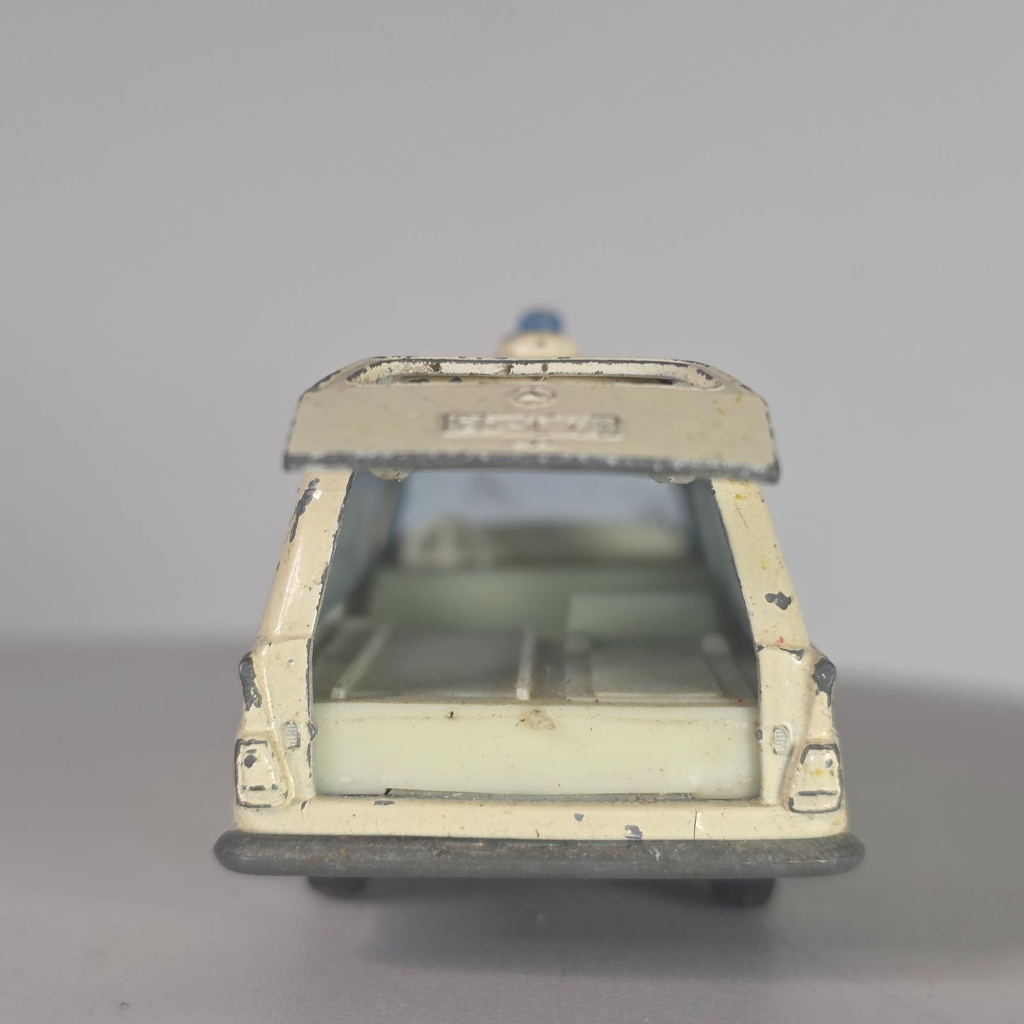 Vintage Lesney Matchbox King Size K-6 Mercedes Benz Binz Ambulance 1:43 Scale Diecast Model