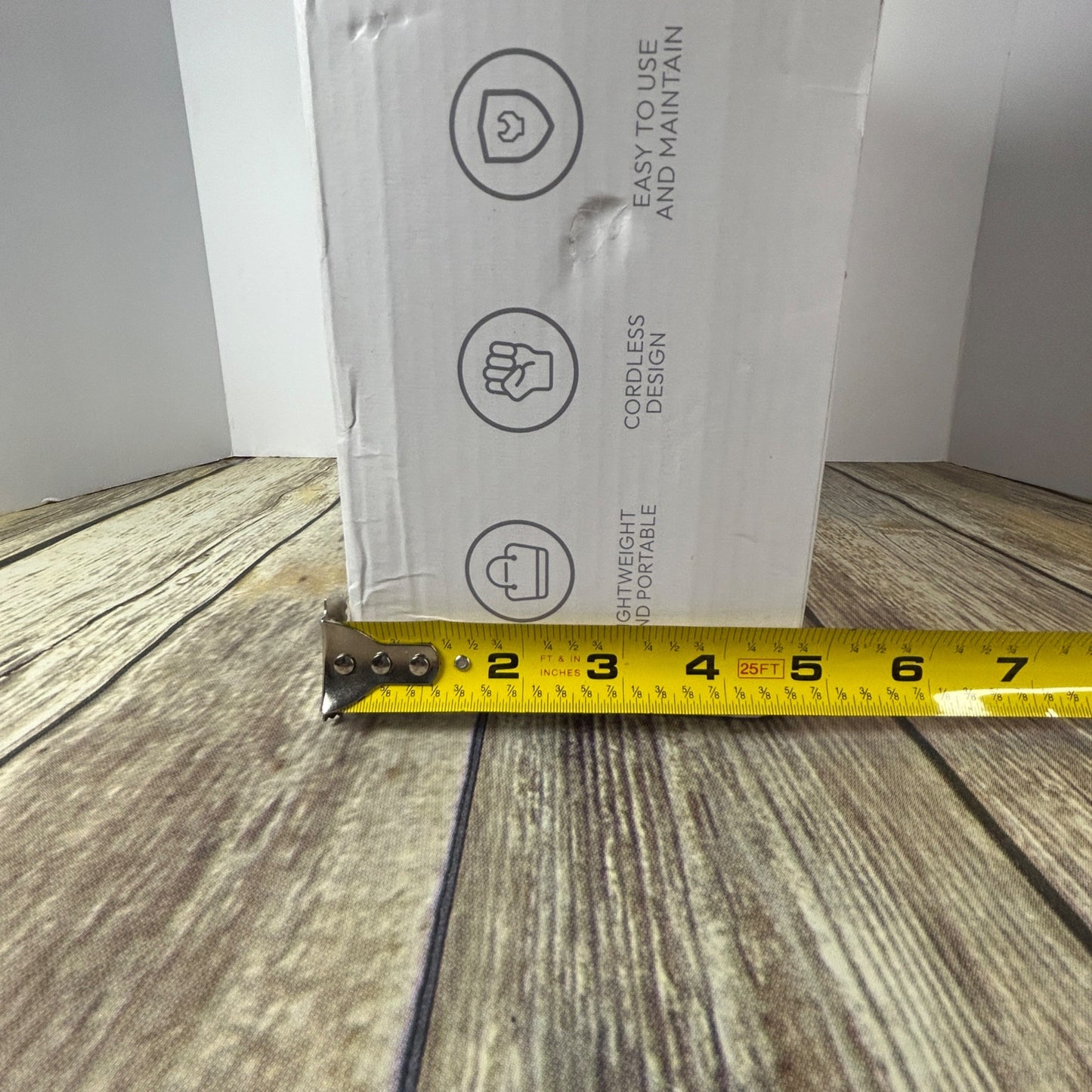 600000RPM Handheld Leaf Blower By YUQUESEN With 2 X 4.0Ah Batteries Charger & Lightweight Cordless Design L