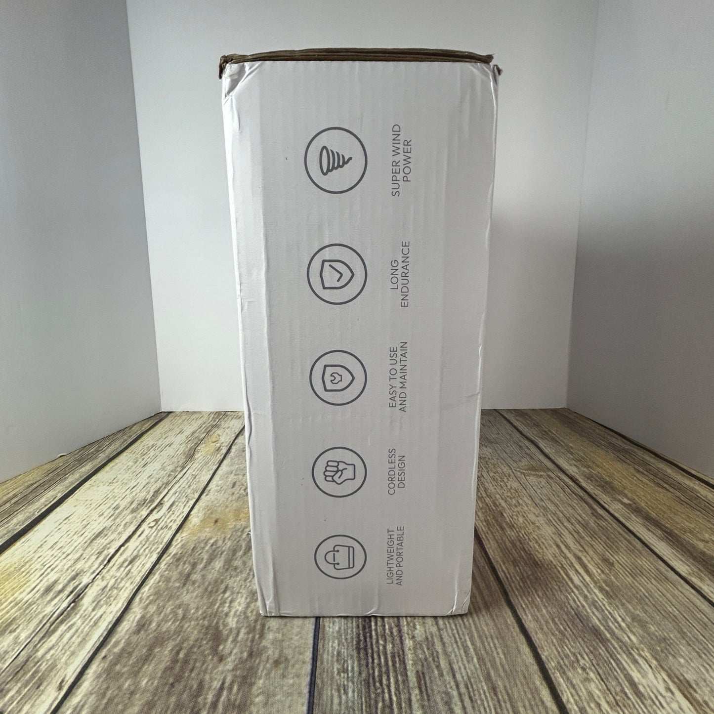 600000RPM Handheld Leaf Blower By YUQUESEN With 2 X 4.0Ah Batteries Charger & Lightweight Cordless Design L