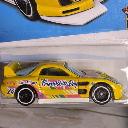 Hot Wheels 24/Seven Celebration Racers Yellow Car 173/250