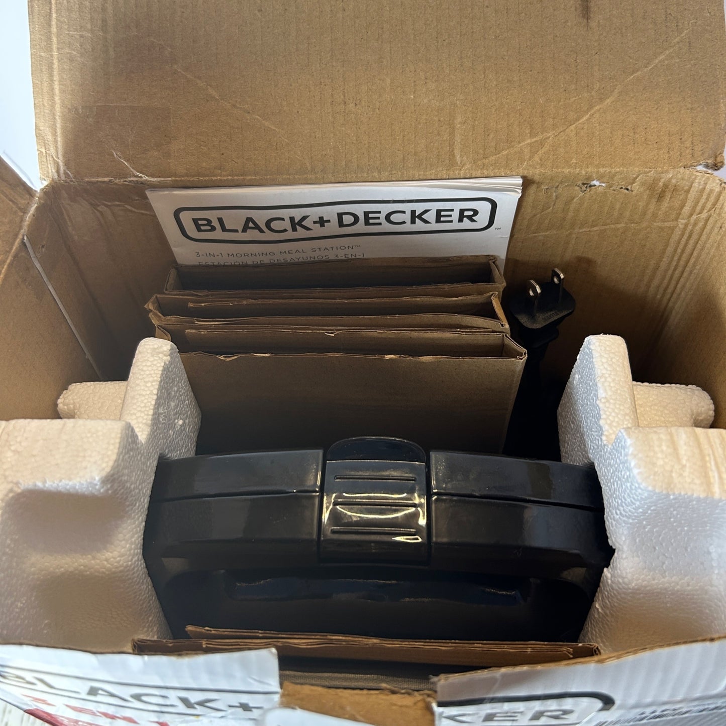 Black+Decker 3-In-1 Compact Waffle Iron Grill & Sandwich Maker With Non-Stick Removable Plates Space Saving Design