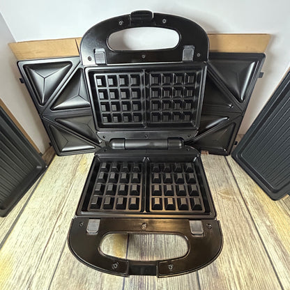 Black+Decker 3-In-1 Compact Waffle Iron Grill & Sandwich Maker With Non-Stick Removable Plates Space Saving Design