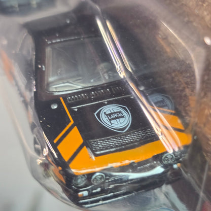 Hot Wheels Lancia Rally 037 Rally Racers Silver Metal Base Chase MOC