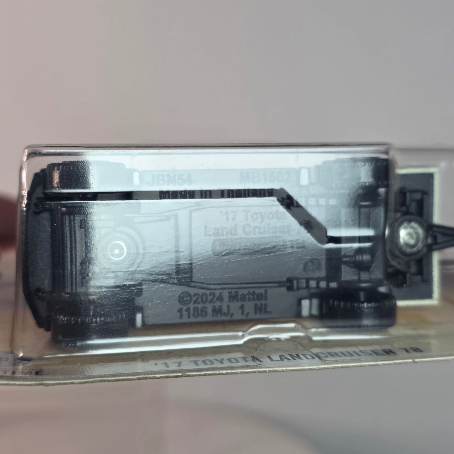 Matchbox 17 Toyota LandCruiser 78 White