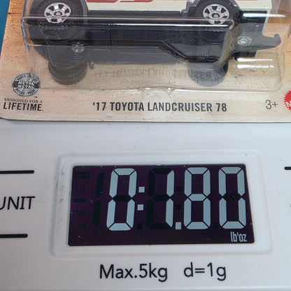 Matchbox 17 Toyota LandCruiser 78 White