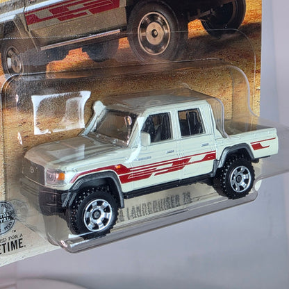 Matchbox 17 Toyota LandCruiser 78 White