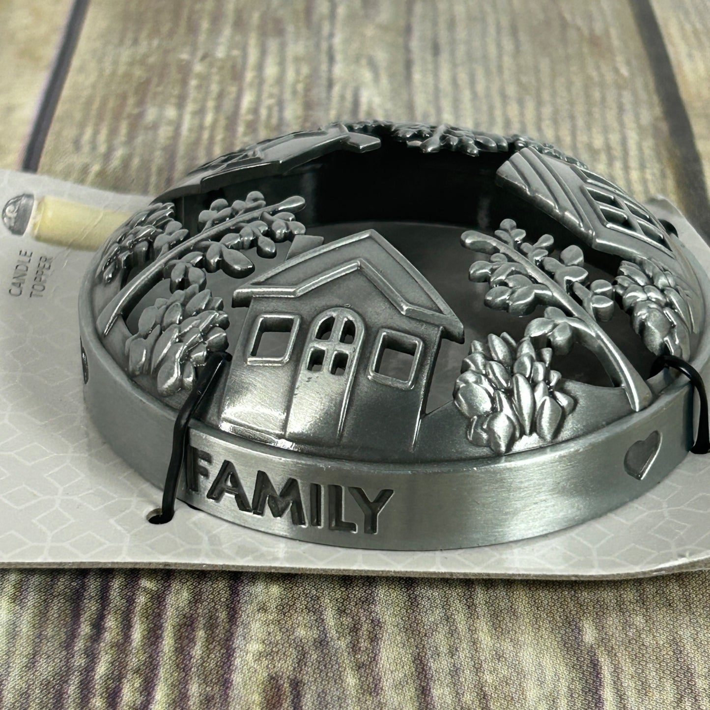 Yankee Candle Illuma-Lid Home Sweet Home Candle Topper Family & Friends Design