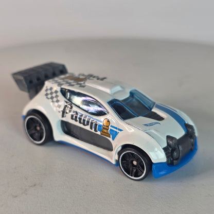 RARE HTF HOT WHEELS 2018 CHECKMATE "PAWN" FAST 4WD WHITE MOC #290