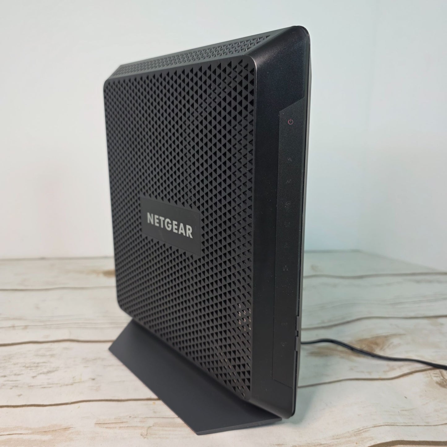Netgear Nighthawk AC1900 WiFi Cable Modem Router C7000 960 Mbps 24x8 Channel Bonding
