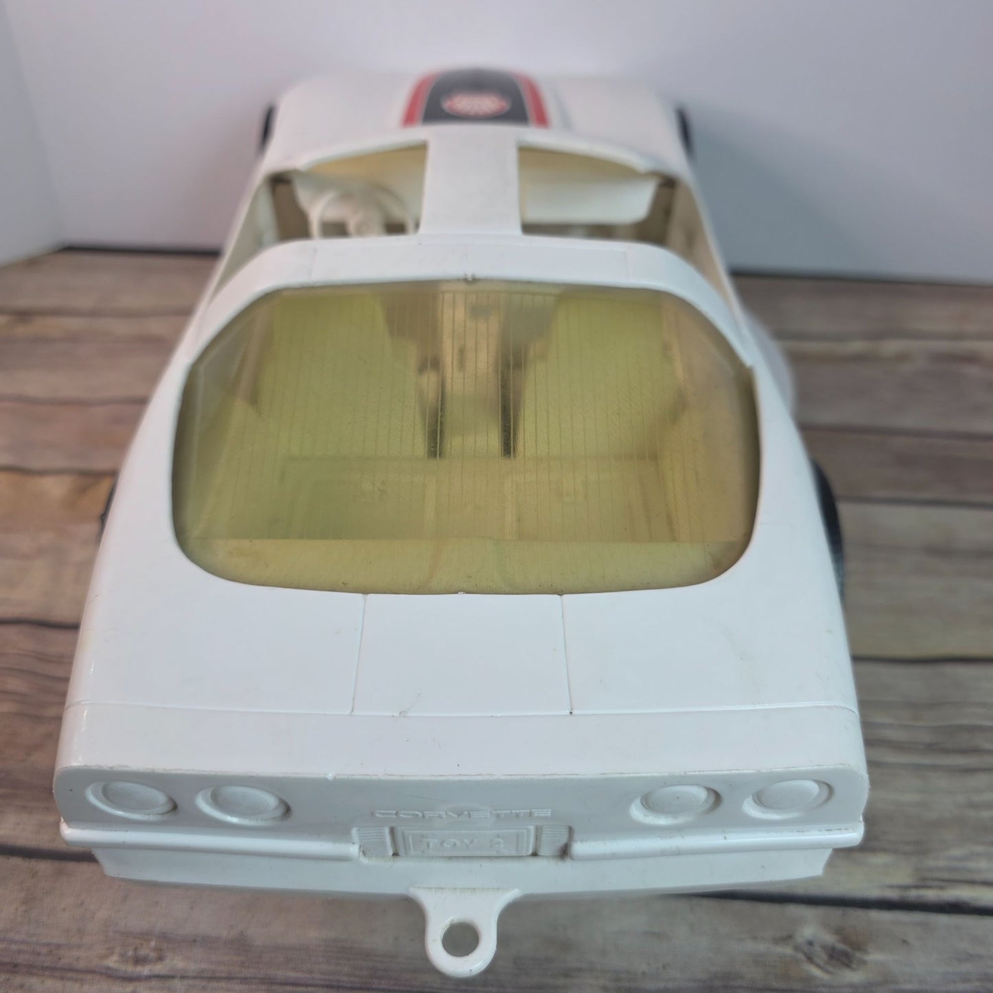 1:10 Scale Vintage Processed Plastic Co. SU 2000 Toy Car White Shell Racing Collectible Model