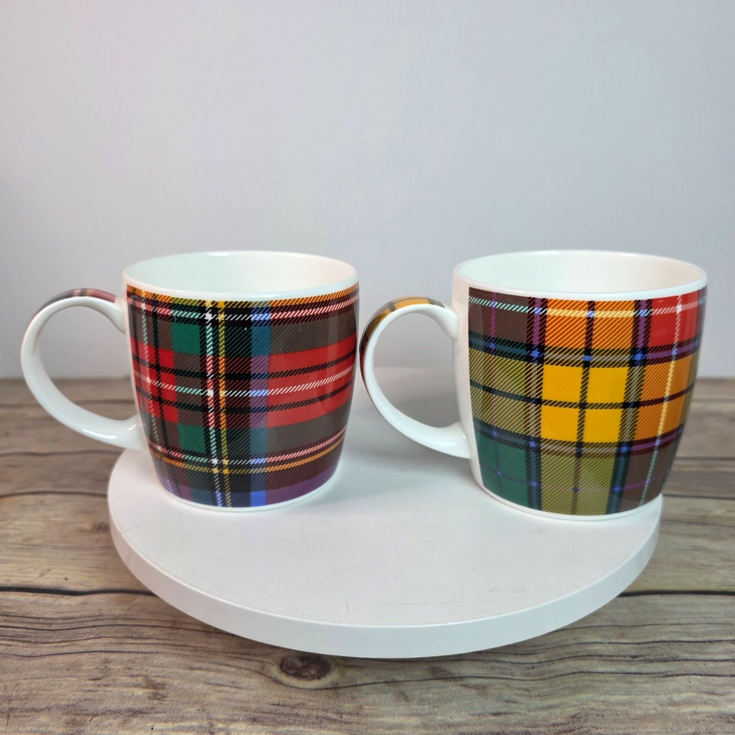 Rare Set Of 2 Hudson & Middleton Tartan Mugs Fine Bone China Made In England