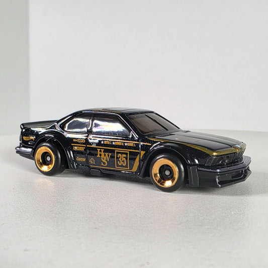Hot Wheels 2025 Mainline BMW 635 CSi Widebody Die-Cast Car #185