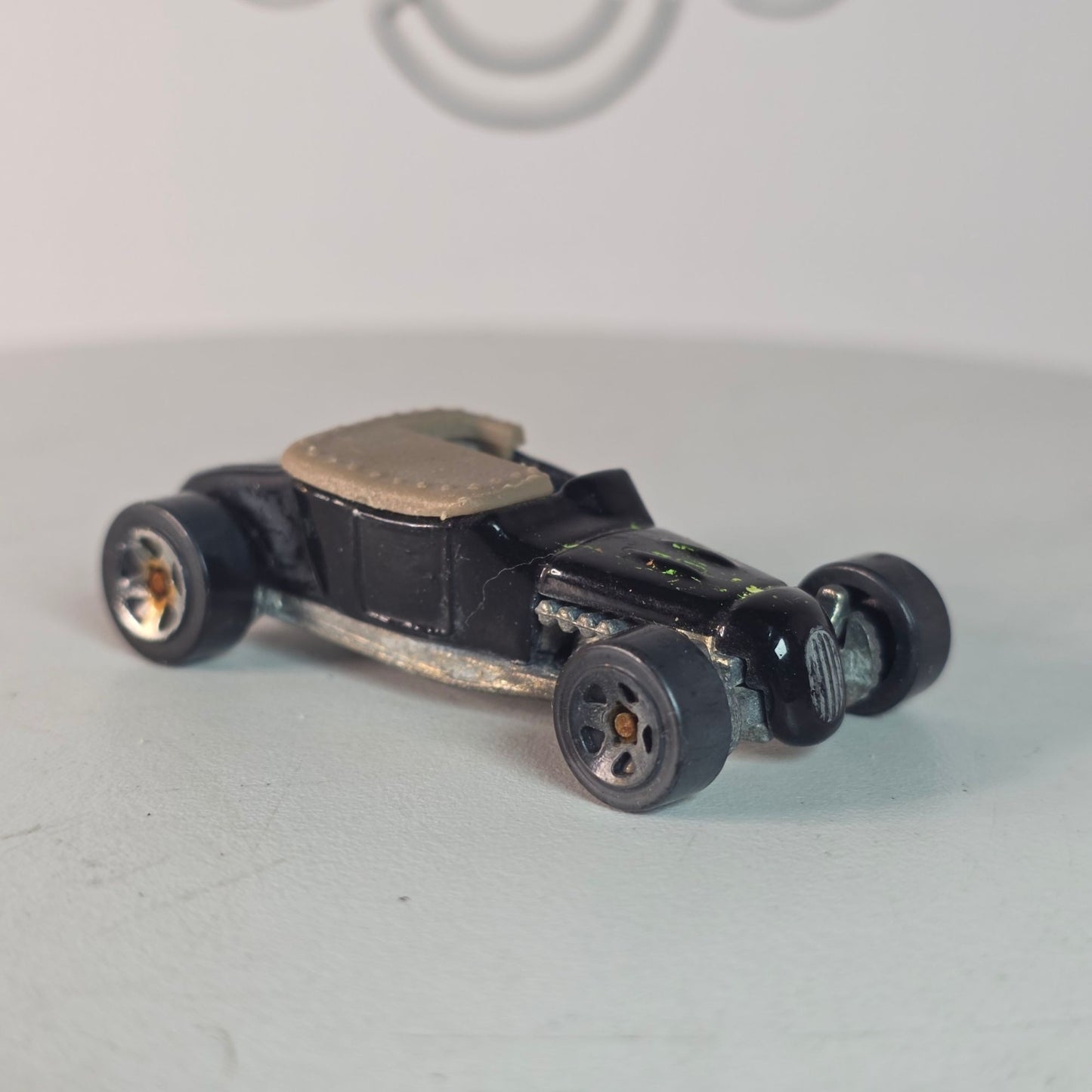 1999 Hot Wheels First Editions Track T Flat Black With Beige Cover Die Cast Toy Hot Rod Car Vehicle